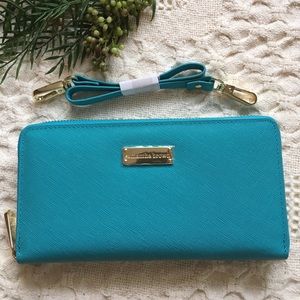 RFDI NWOT Samantha Brown wallet